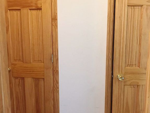 3rd image of 1124 46th Ave APT 3I