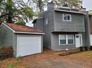 300 Sunflower Ct, Virginia Beach, VA 23454