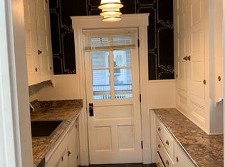 488 Hanover St APT 2, Manchester, NH 03104