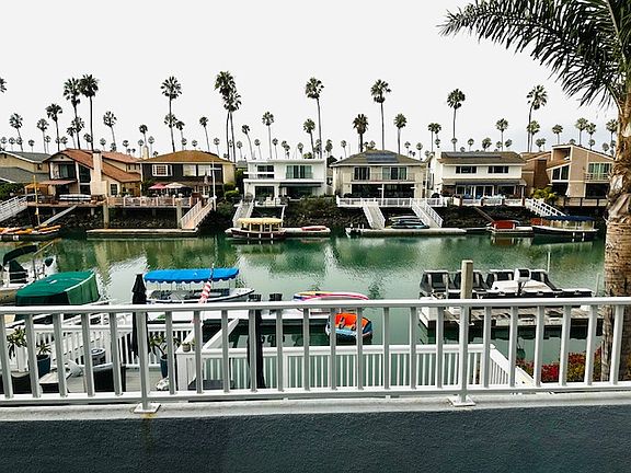 4th image of 2919 Seahorse Ave