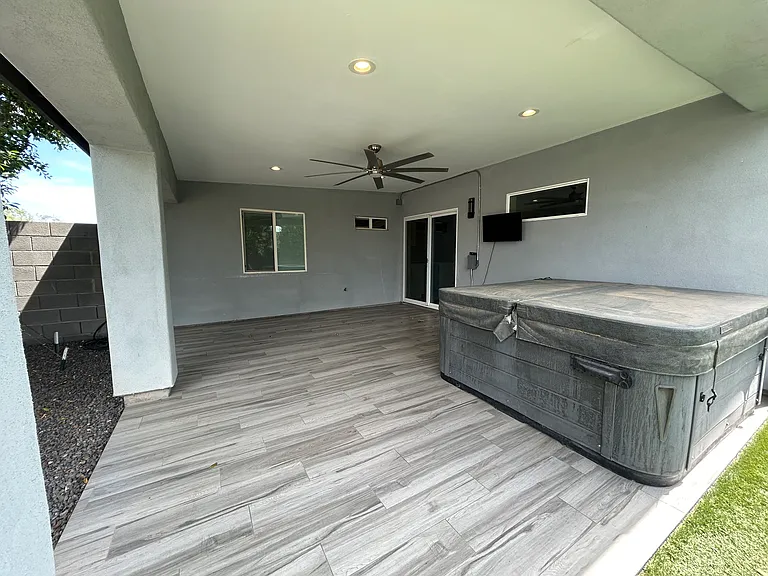 3507 E Claire Dr — Photo 42