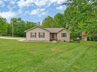716 Mockingbird Dr, Crossville, TN 38555