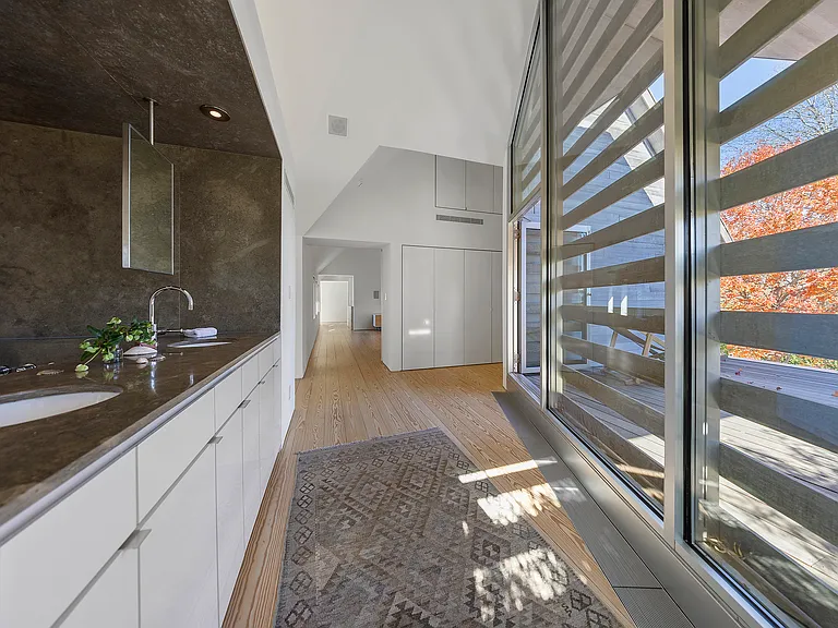 28 Beach Ln — Photo 23