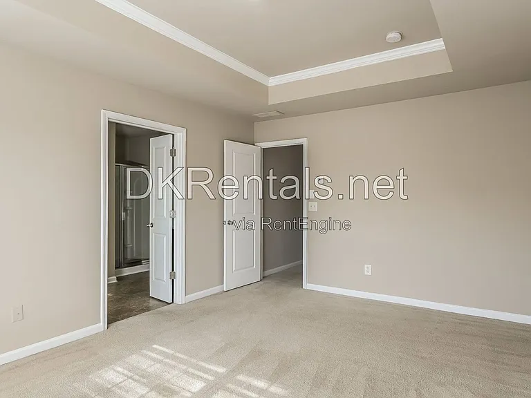 4102 Dahlgreen Way — Photo 7