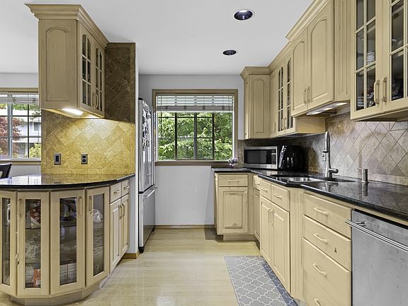 4th image of 6828 150th Ave NE