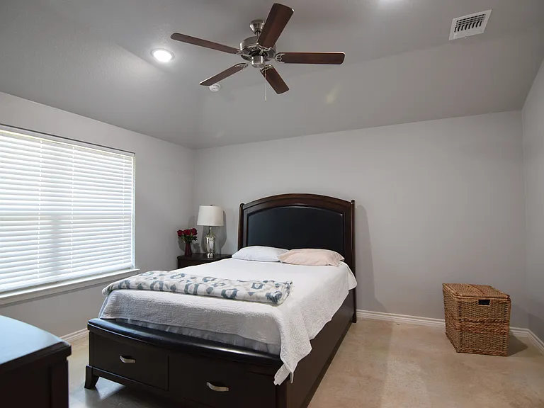 1464 Dryden Ave — Photo 13