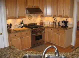 402 Caraway Ln, Cary, NC 27519