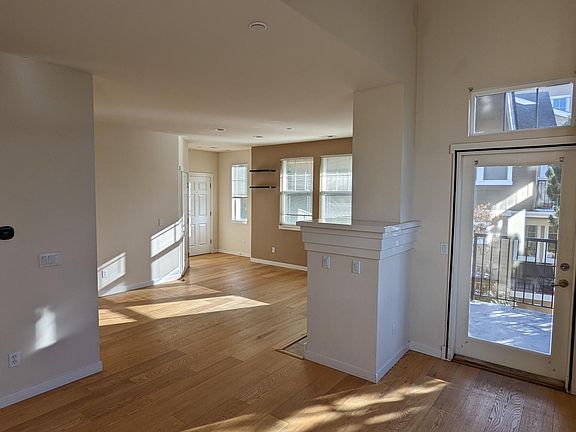 Entrance/living room/dining room