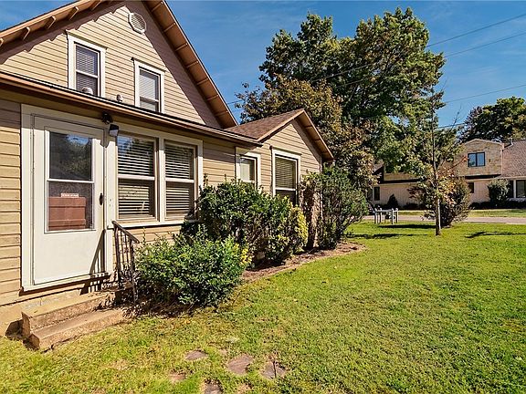 3rd image of 411 NW C St