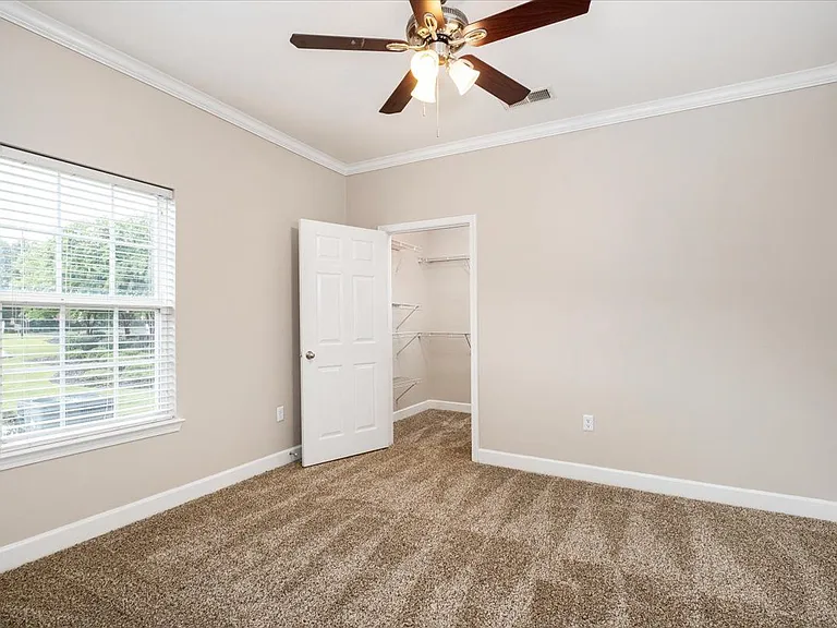 Puller Place Apartments — Photo 20