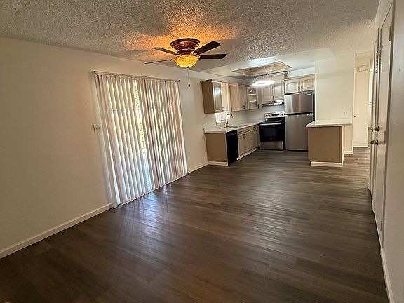 4th image of 10657 Viani Way