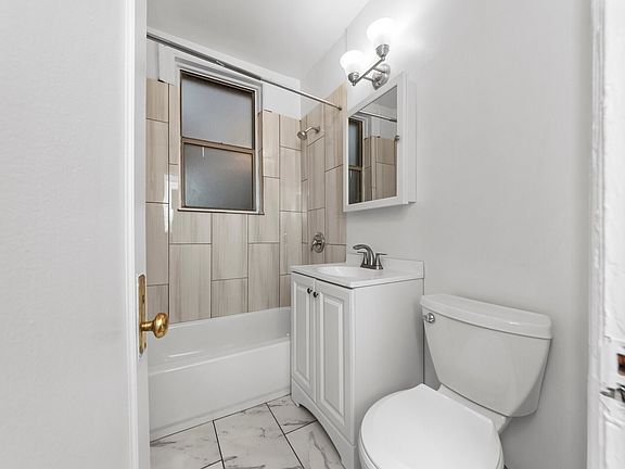 5th image of 1364 W Estes Ave #20