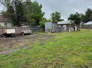 Oak Ave, Crete, NE 68333