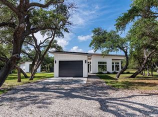 26 12th St, Rockport, TX 78382