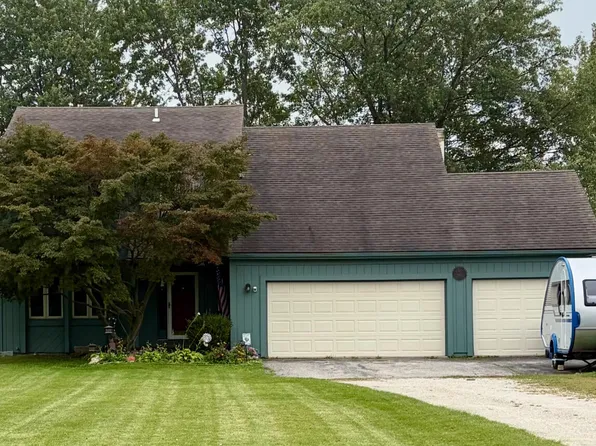 8260 Arquette Rd, Oregon, OH 43616