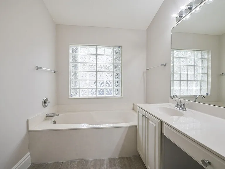 172 Jones Creek Dr — Photo 22