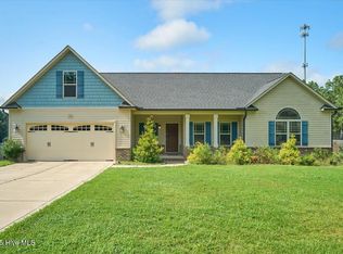 125 Cypress Dr, Spring Lake, NC 28390