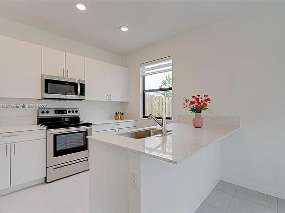 5th image of 23220 SW 131st Ct