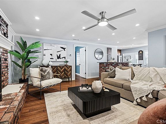 3rd image of 910 Firmona Ave