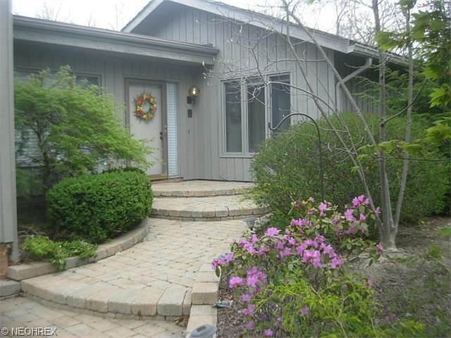 1st image of 795-34 Windward Dr