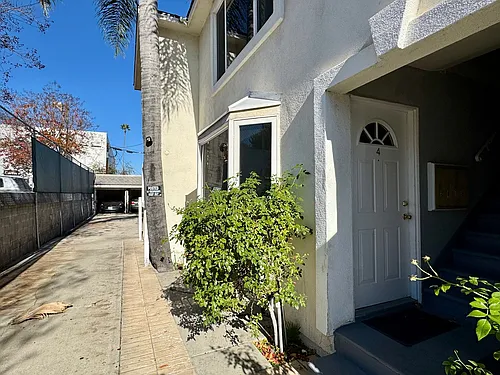 14701 Dickens St Photo 1