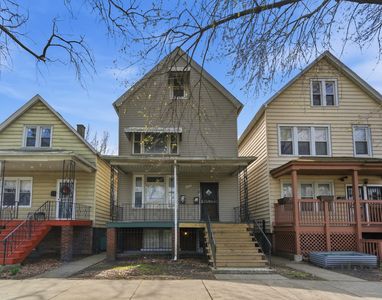 (Undisclosed Address), Chicago, IL, 60617