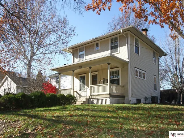 3205 S 48th St, Lincoln, NE 68506