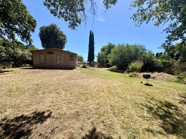 1547 S Adelbert Ave, Stockton, CA 95215