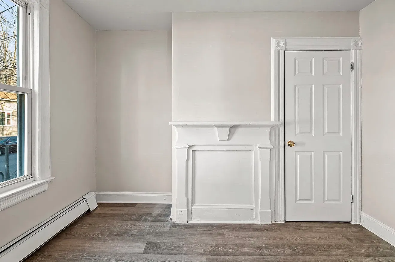 2 bed, 800 sqft, $1,600 — Photo 3