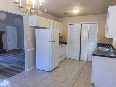 2140 Valley Oaks Dr SE, Smyrna, GA, 30080