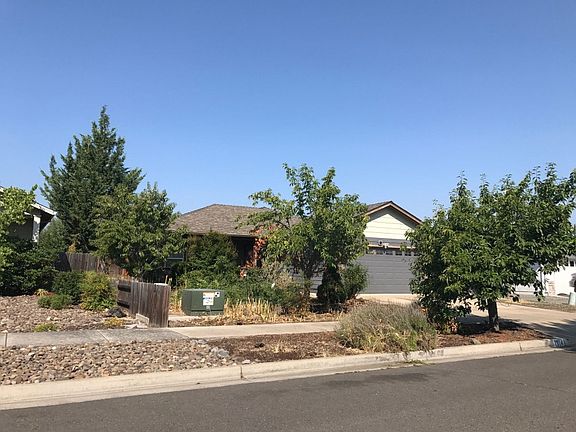 3rd image of 1314 Andrew Dr