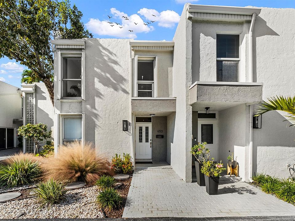 1st image of 653 Cypress Lane #21b