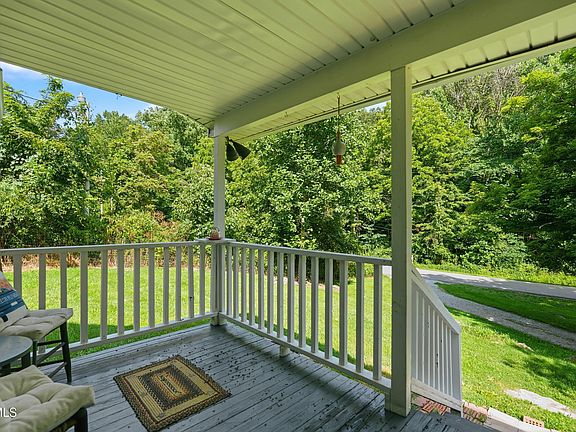 4th image of 151 McCarty Hollow Rd