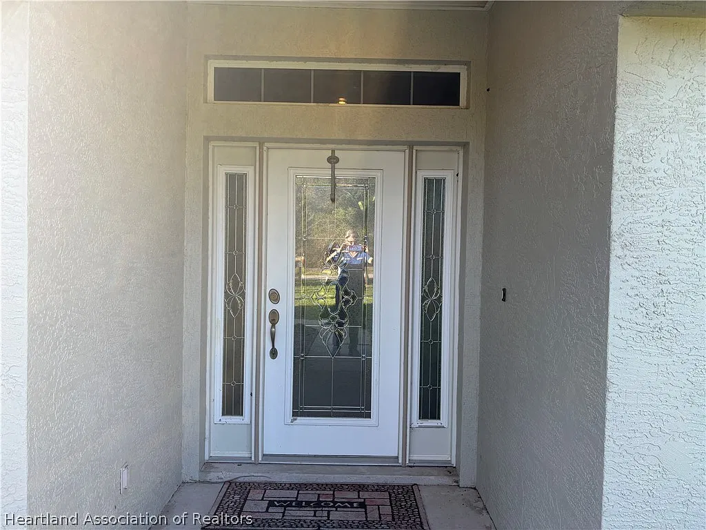 3 bed, 2.5 bath, 2028 sqft, $3,000 — Photo 2