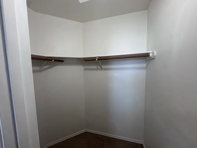 1700 NE Cinder Loop — Photo 31