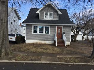 25 W Maple St, Valley Stream, NY 11580