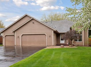 4422 Braddock Trl, Eagan, MN 55123