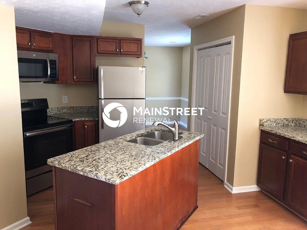 1331 E Nir Shreibman Blvd — Photo 4