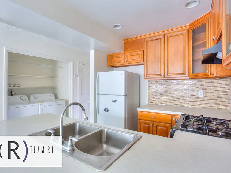 1740 Puente Ave — Photo 15