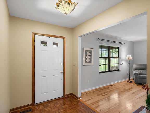4th image of 1709 White Birch Ln