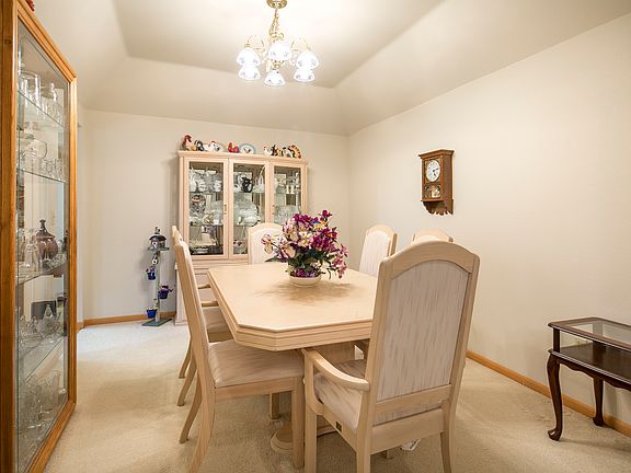 4th image of 513 Trailwood Cir