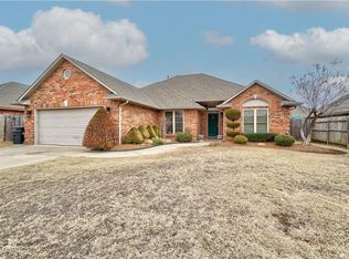 3312 Cypress Ct, Moore, OK 73170