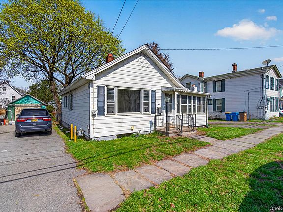 2nd image of 81 Pine Grove Avenue