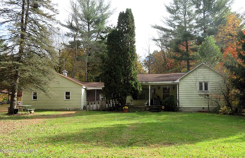 2nd image of 120 Akin Road