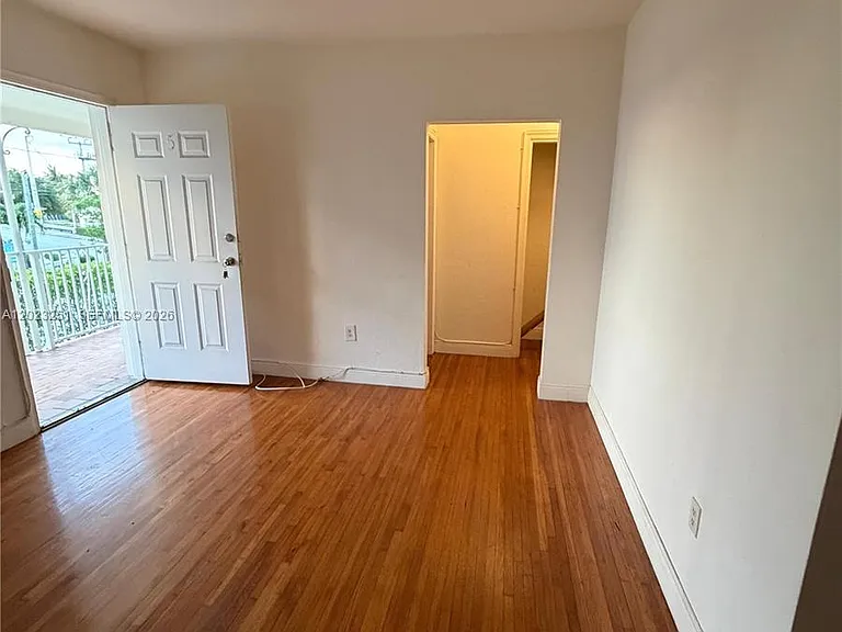 2200 Calais Dr #5 — Photo 3