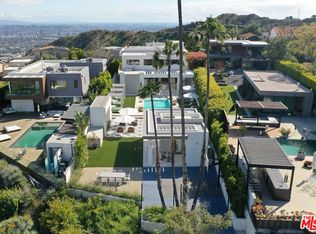 7115 Macapa Dr, Los Angeles, CA 90068