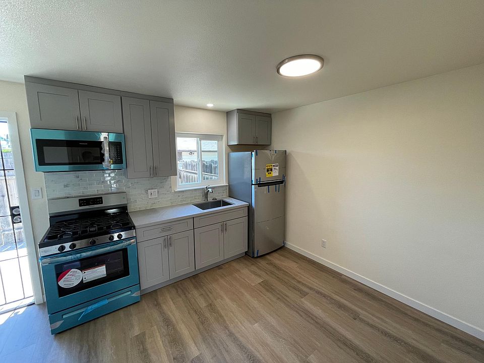 1st image of 519 Borregas Ave #5