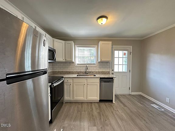 5th image of 2702 Cartier Dr