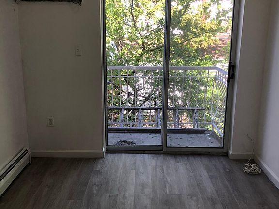 5th image of 2223 123rd St Floor 2