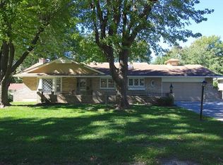 6116 Hunter St, Raytown, MO 64133